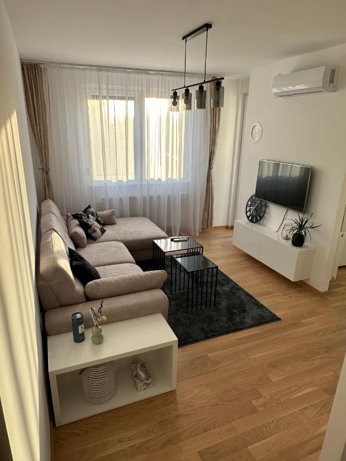 Apartman Ema Banja Luka Exterior foto